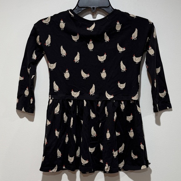 Tea Collection Play Dress Sz 5 Peruvian Chickens Print 100% Cotton Black Funky - Picture 10 of 10